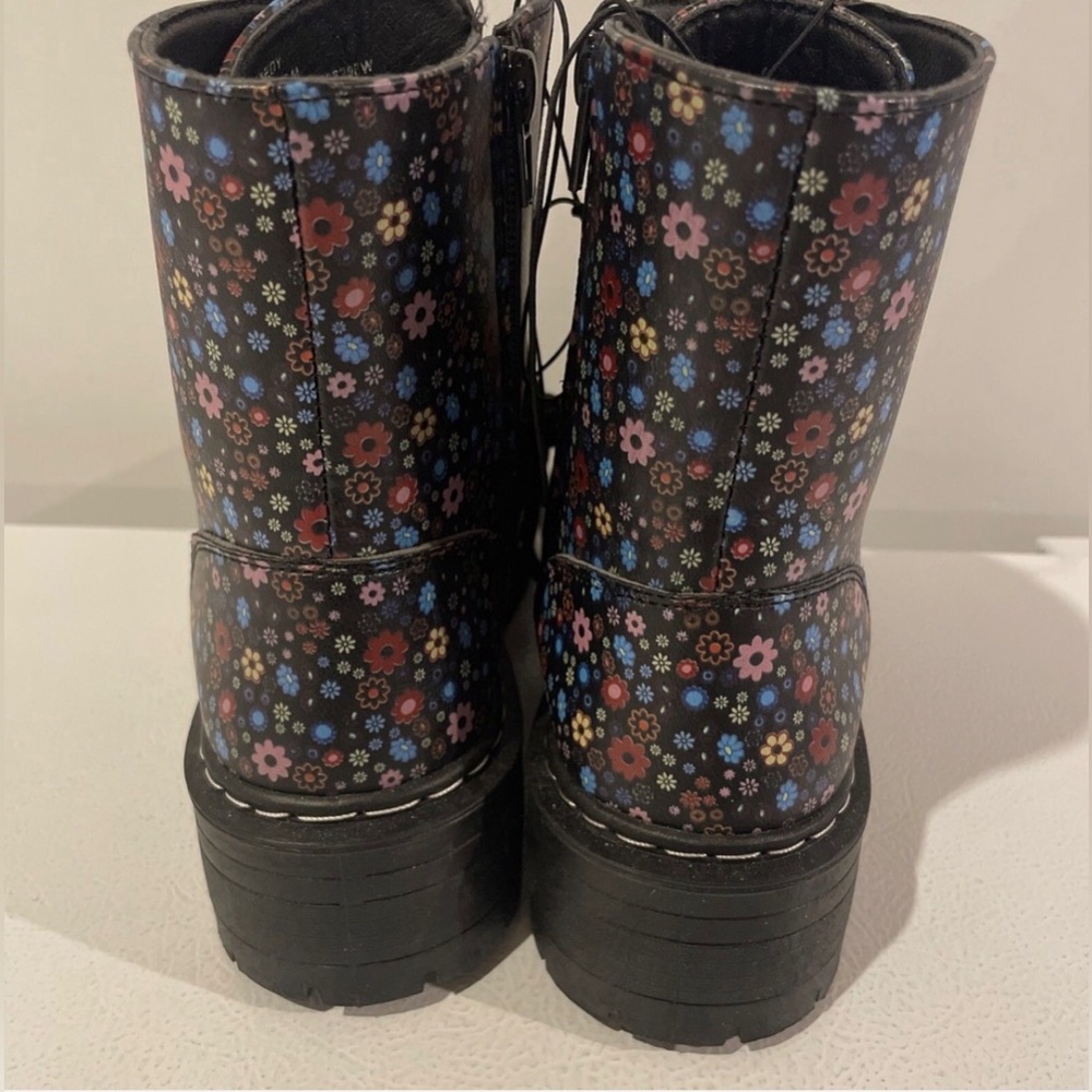 Sugar Women's Kaedy Combat Boots - Size 9.5 - Picture 3 of 9